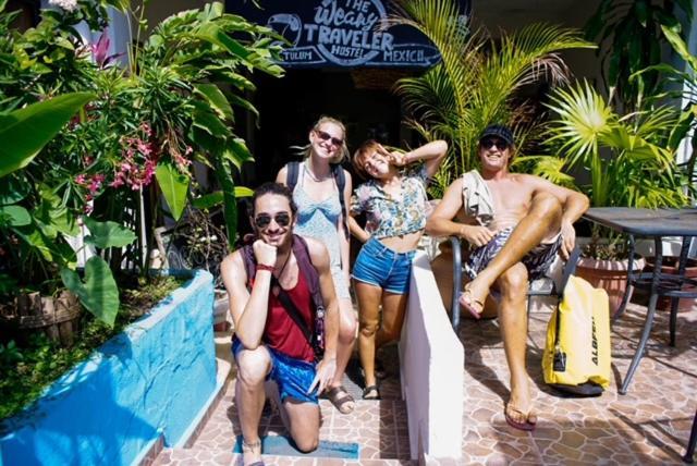 Weary Traveler Hostelトゥルム エクステリア 写真