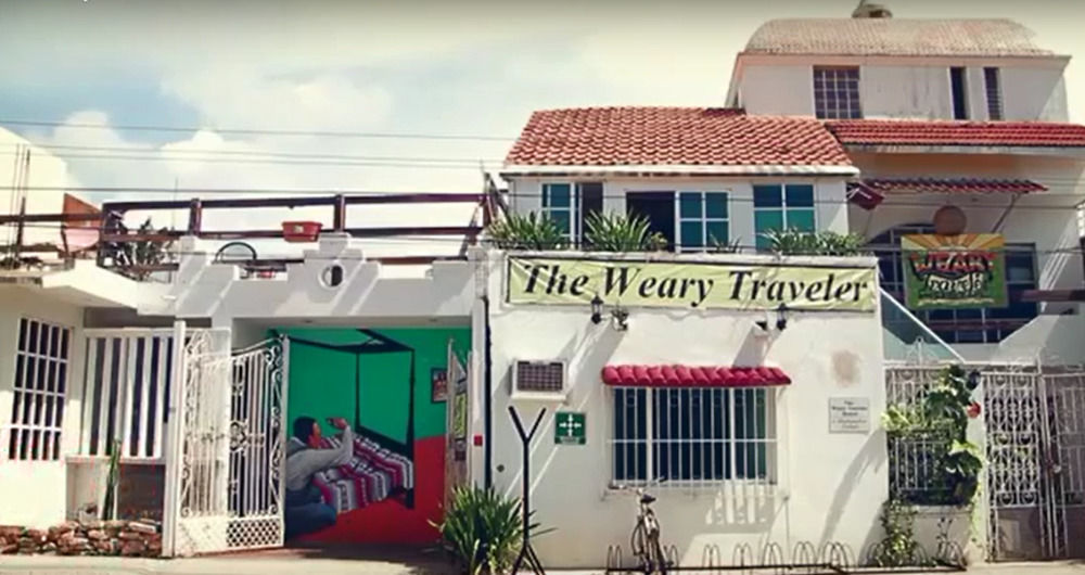 Weary Traveler Hostelトゥルム エクステリア 写真